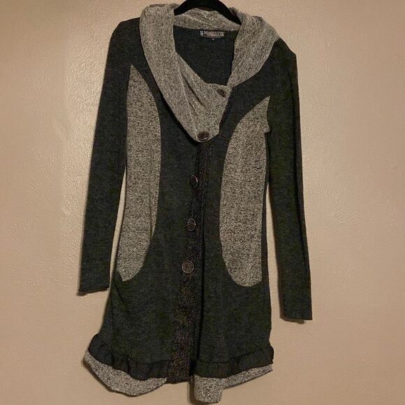 The Pyramid Collection Cardigan Small Gray Mixed Media Button Front - Picture 1 of 9